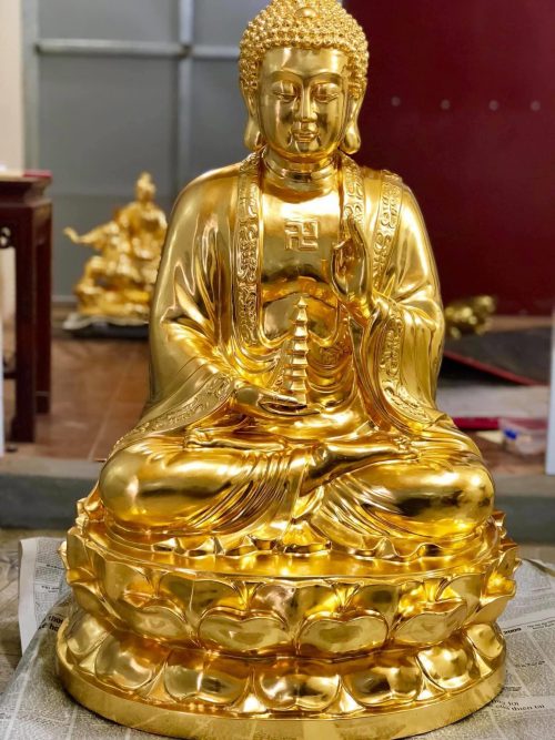 Tượng Phật Dát Vàng