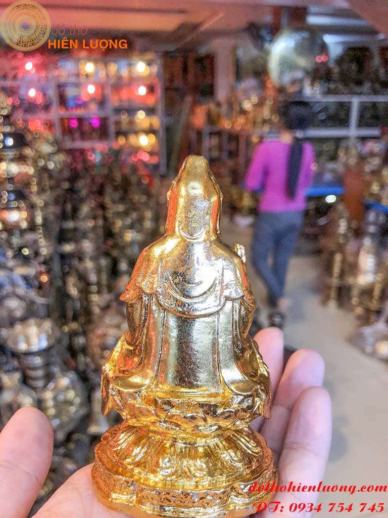 Phật bà mạ vàng
