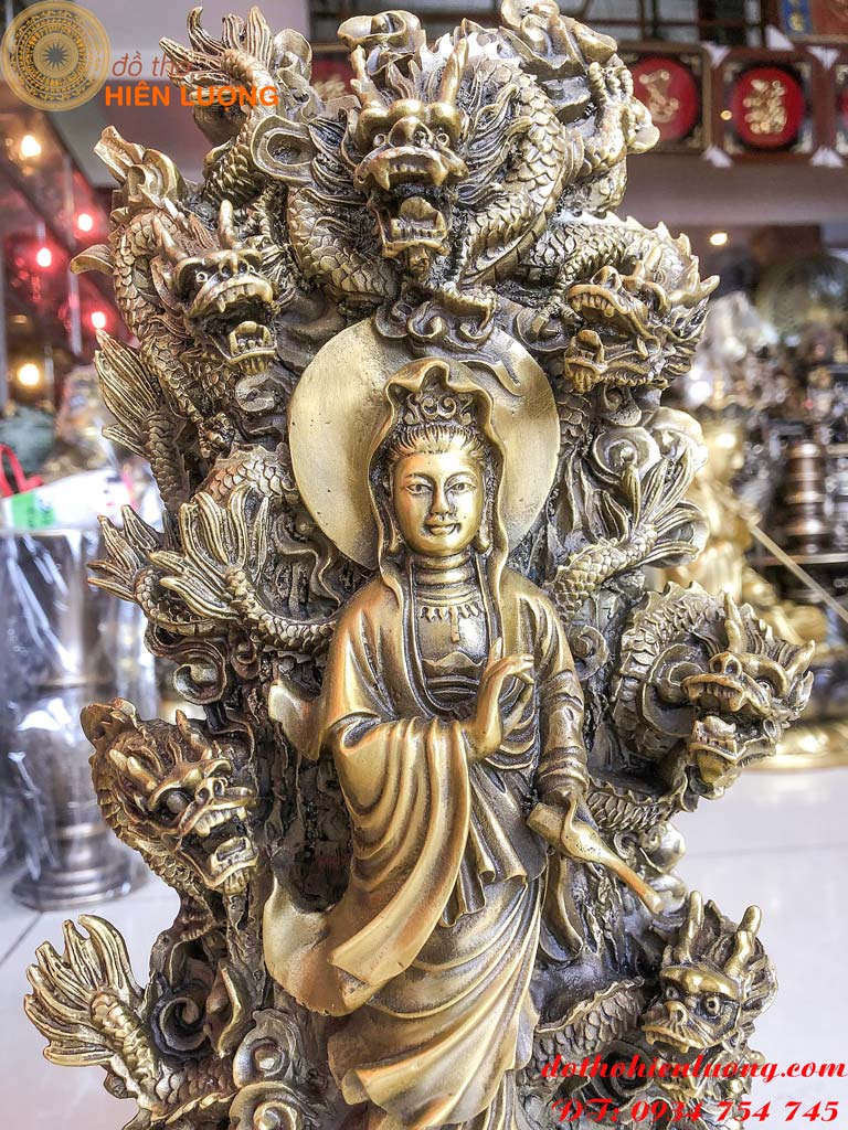 Tượng Phật Bà Và 9 Rồng Vây Quanh