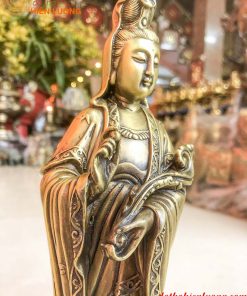 Tượng Phật Bà Quan Thế Âm Đứng Đài Sen Cầm Gậy Như Ý