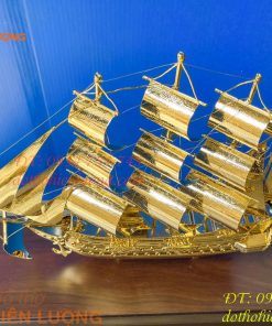 Mô hình thuyền buồm mạ vàng 24K