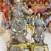 Quan công áo rồng đứng cầm đao bằng đồng giả cổ