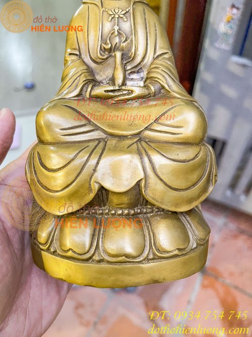 Phật bà đài sen