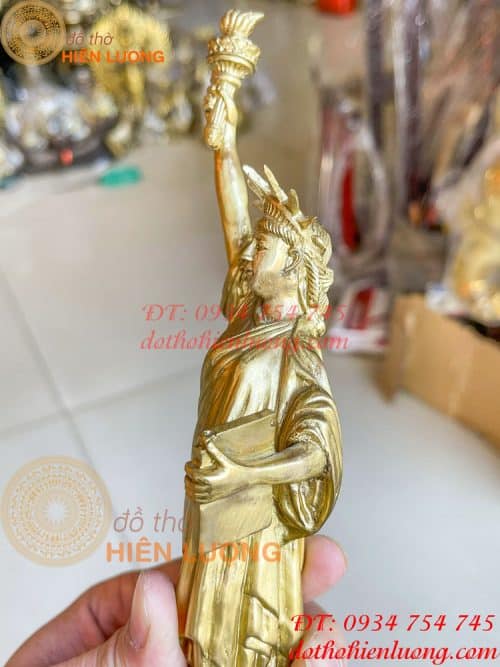 Tượng nữ thần tự do đồng vàng cao 30cm