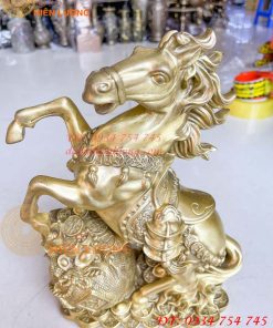 Tượng ngựa hí túi tiền cõng vàng bằng đồng