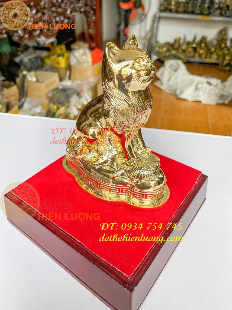 Tượng mèo bằng đồng mạ vàng 24K