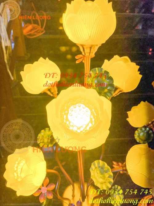 Đèn led hoa sen cao 100cm 7 bông thờ phật