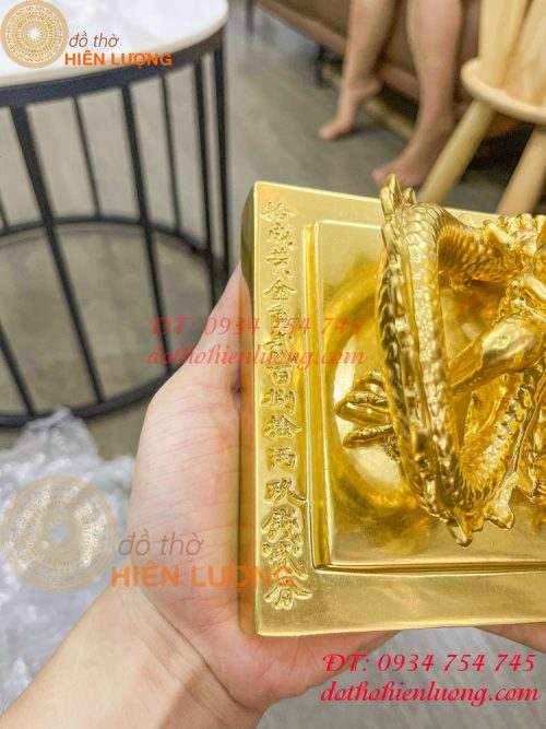 Ấn rồng hoàng đế chi bảo bằng đồng dát vàng