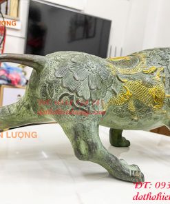 Tượng tê giác bằng đồng phong thủy