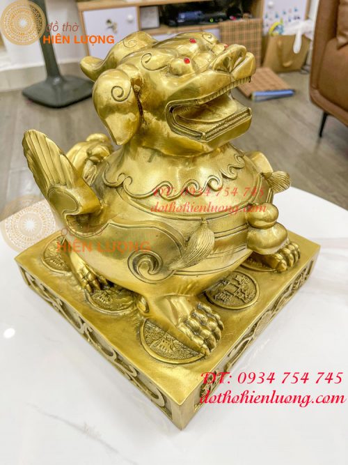 Tỳ hưu ngồi bệ cỡ đại bằng đồng cao 26cm để bàn thờ thần tài