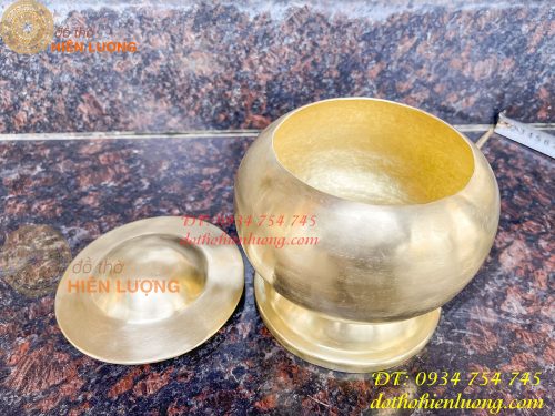 Bình bát bằng đồng gò tay thủ công