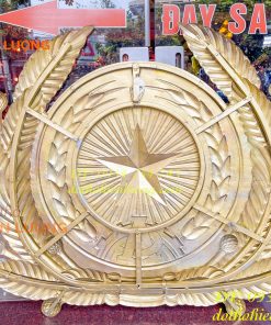 Logo huy hiệu công an bằng đồng gò tay