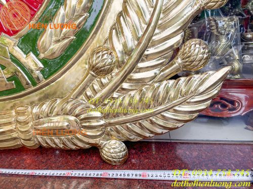 Huy hiệu công an bằng đồng gò tay