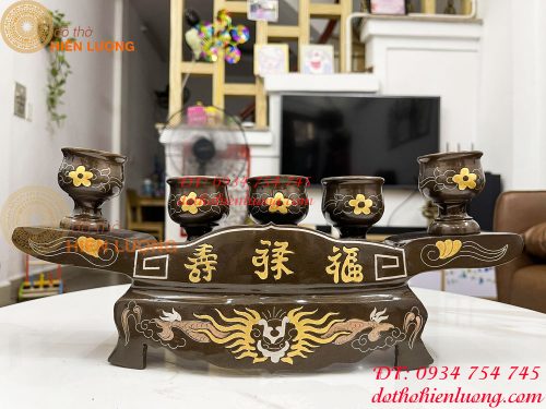 Bộ ngai chén 5 khảm tam khí bằng đồng đỏ