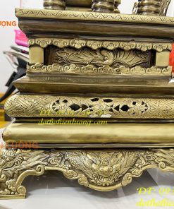 Ngai thờ, bài vị bằng đồng màu hun giả cổ