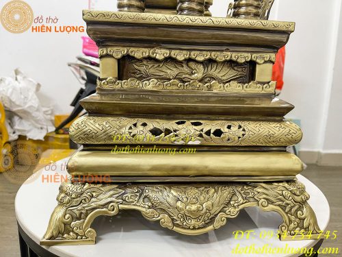 Ngai thờ, bài vị bằng đồng màu hun giả cổ