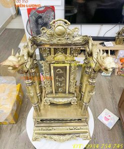 Ngai thờ, bài vị bằng đồng màu hun giả cổ