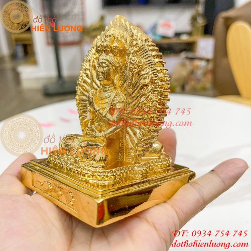 Tượng phật thiên thủ thiên nhãn mạ vàng cao 10cm