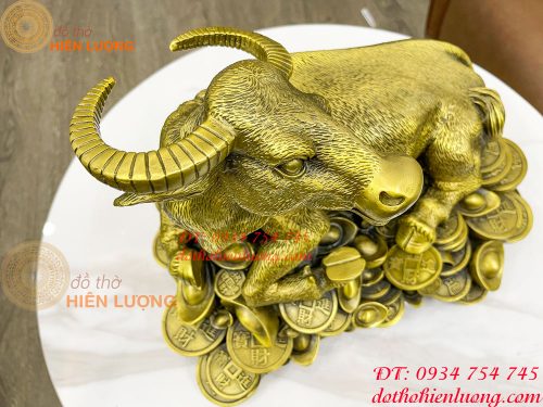 Tượng trâu bệ tiền bằng đồng phong thủy cỡ đại
