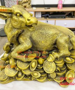 Tượng trâu bệ tiền bằng đồng phong thủy cỡ đại