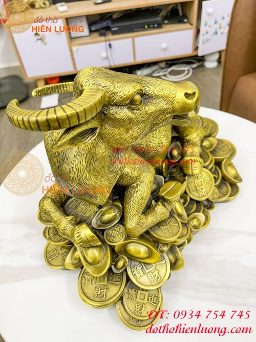 Tượng trâu bệ tiền bằng đồng phong thủy cỡ đại