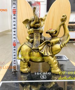 Tượng voi mẹ con bằng đồng phong thủy cao 21cm