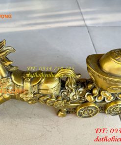 Tượng ngựa kéo xe tiền bằng đồng