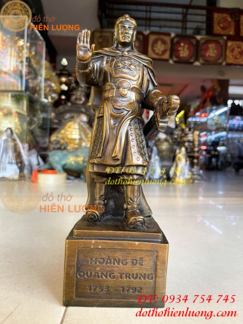 Tượng quan trung bằng đồng cao 30cm