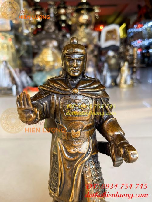 Tượng quan trung bằng đồng cao 30cm