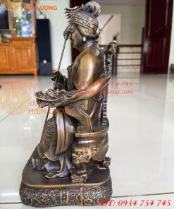 Tượng bà tổ cô bằng đồng-Tượng hắc lão thái