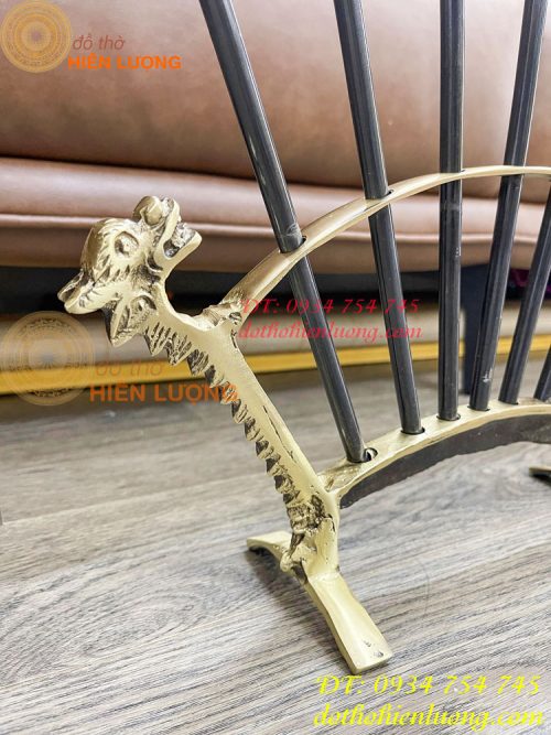 Bộ bát bửu thân đen bằng đồng thờ cúng cao 60cm