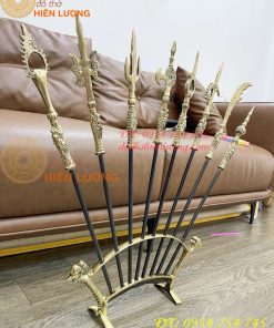 Bộ bát bửu thân đen bằng đồng thờ cúng cao 60cm