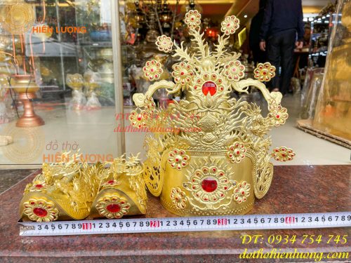 Bộ mũ hia quan bằng đồng cho bà dâng đền, thờ cúng