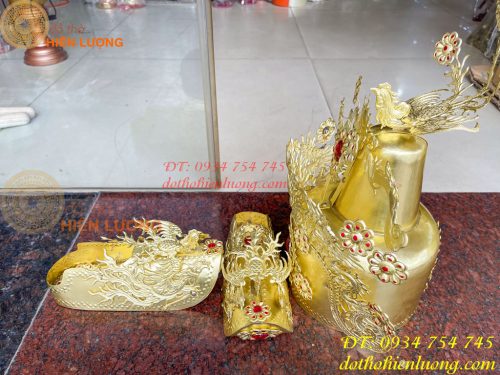 Bộ mũ hia quan bằng đồng cho bà dâng đền, thờ cúng