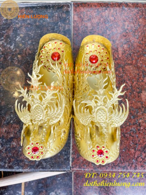 Bộ mũ hia quan bằng đồng cho bà dâng đền, thờ cúng