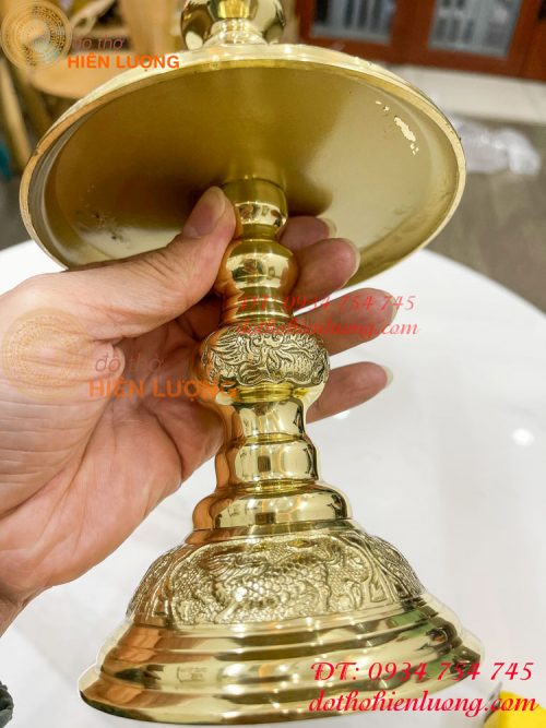Đôi chân nến bằng đồng cao 25cm thờ cúng