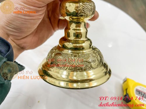 Đôi chân nến bằng đồng cao 25cm thờ cúng