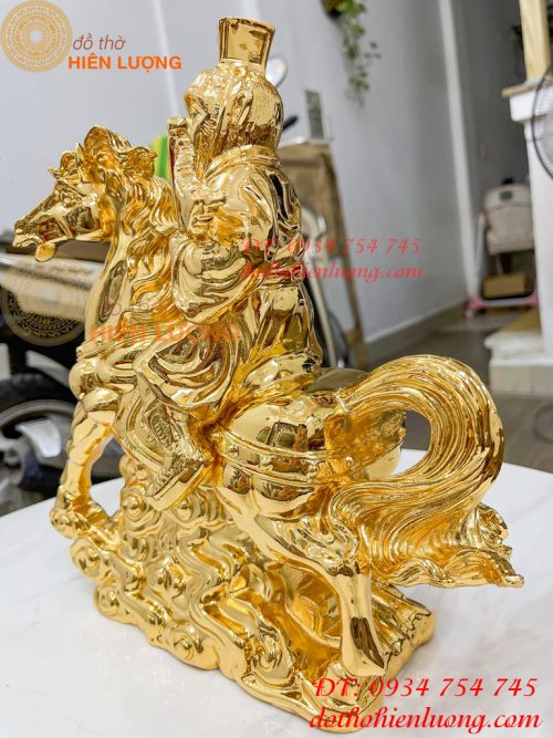 Tượng mã phong hầu mạ vàng 24K