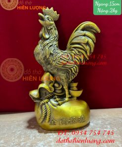 Tượng gà trống đứng bao tiền bằng đồng cao 28cm