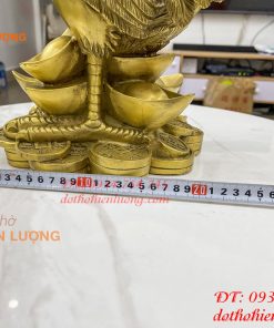 Tượng gà trống cao 48cm chữ phúc bằng đồng