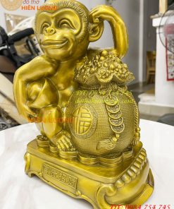 Tượng khỉ ôm túi tiền bằng đồng phong thủy cao 27cm