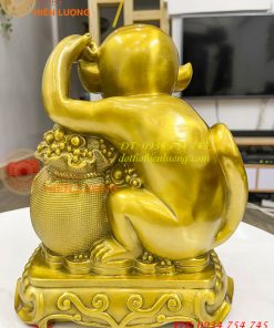 Tượng khỉ ôm túi tiền bằng đồng phong thủy cao 27cm