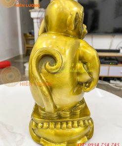 Tượng khỉ ôm túi tiền bằng đồng phong thủy cao 27cm