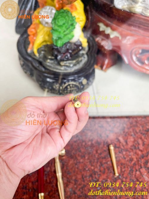 Tẩu hút thuốc bằng đồng cỡ bé