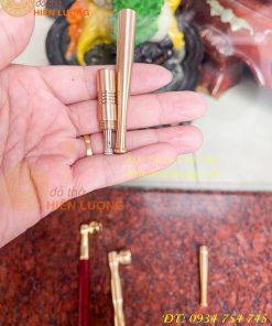 Tẩu hút thuốc bằng đồng cỡ bé