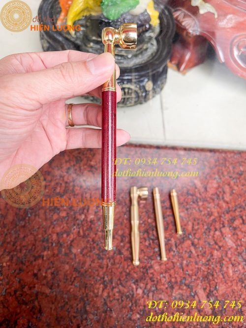 Tẩu hút thuốc bằng đồng cỡ bé