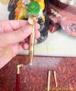Tẩu hút thuốc bằng đồng cỡ bé