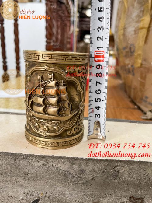 Ống Đựng Bút Thuận Buồm Xuôi Gió Bằng Đồng
