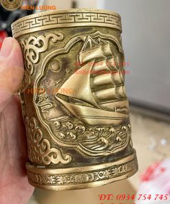 Ống Đựng Bút Thuận Buồm Xuôi Gió Bằng Đồng