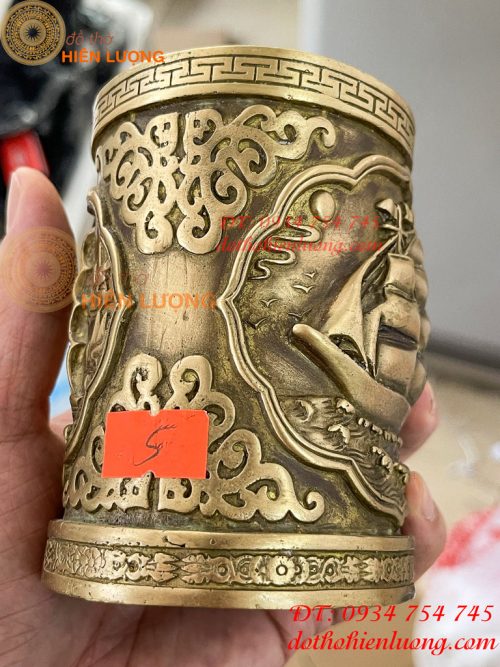 Ống Đựng Bút Thuận Buồm Xuôi Gió Bằng Đồng